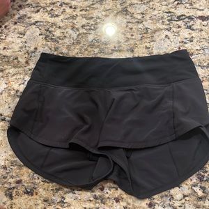 SIZE ZERO (0) BLACK SPEED UP SHORTS
